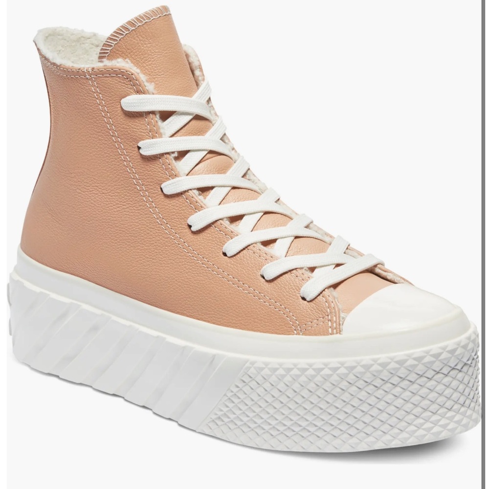 Converse Chuck Taylor All Star Lift 2X High Top Sneaker (Women) - Size 7M